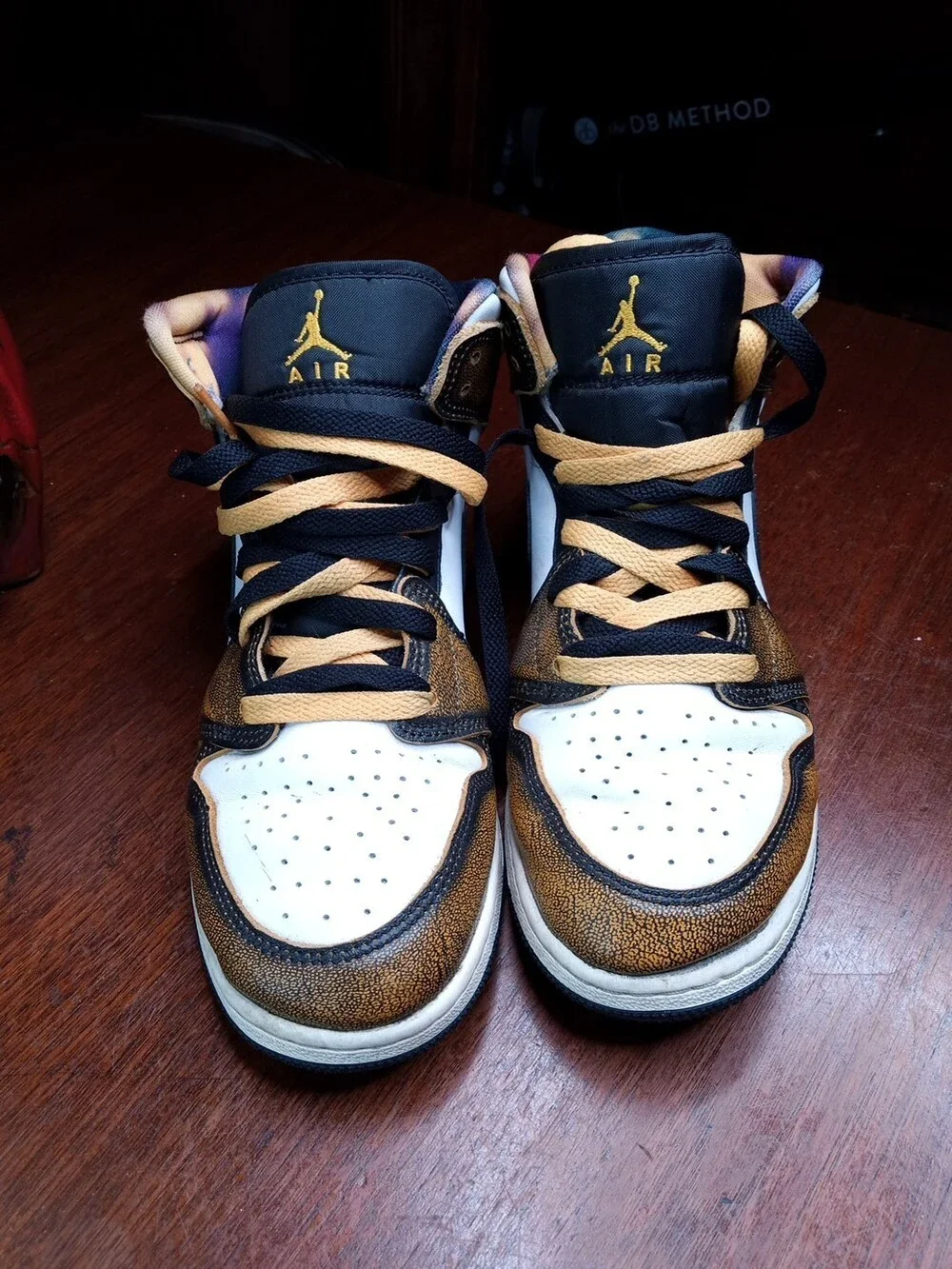 Nike Air Jordan 1 Mid SE Orange Wear Away GS DQ8418-071 Size 7Y Shoes